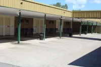 Sun Plaza Motel - Mackay Hotels in West Mackay