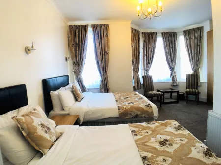 Ilfracombe House Hotel - Near Cliffs Pavilion Отели в г. Саутенд-он-Си