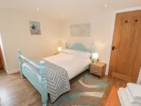 Hendoll Cottage 2 Hotels in Fairbourne
