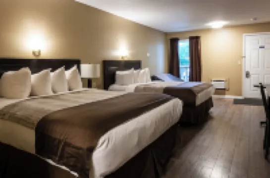 Chinook Country Inn Hotels in Mountain View County