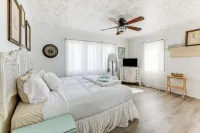 Steps to Shore: Spacious Bethany Beach Retreat - Kitchens