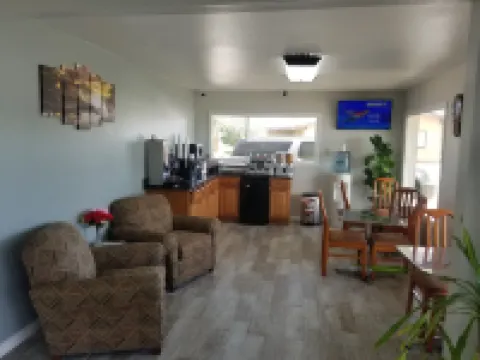 Gold Key Inn Hotels in Brady