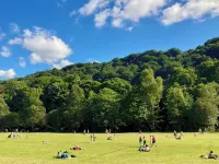 The Old Riverside School House Apt 3 Hotels in Hebden Bridge