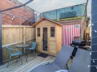 Circus Circus Hotels in Pentre Halkyn