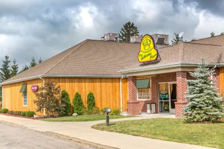 Ameriway Inn and Suites