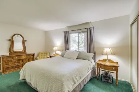 1 Mi to Beach: Cozy Incline Village Condo! Отели рядом с достопримечательностью «Санд Харбор»