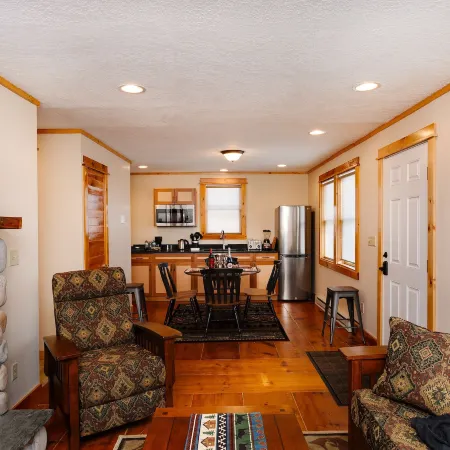 Cobble Mountain Lodge
