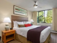 West Coast Suites at UBC Hotels near Point Grey