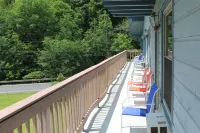 Catskill Seasons Inn - Bergblick