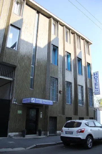 Hotel Alessander Отели рядом со станцией Milano Rogoredo