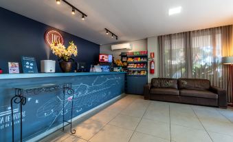 103 Hotel & Flats