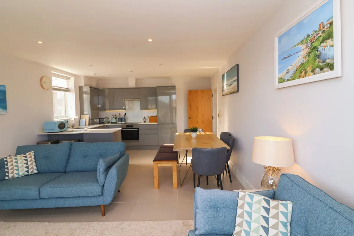 7 Warren Edge Close