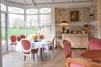 Chateau de La Moriniere Hotels in Sevremoine