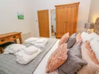 1 Lake View Hotels in Lanreath