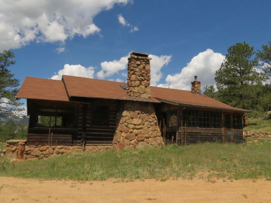Maccracken Stead -- Ev #3259 2 Bedroom Cabin by RedAwning