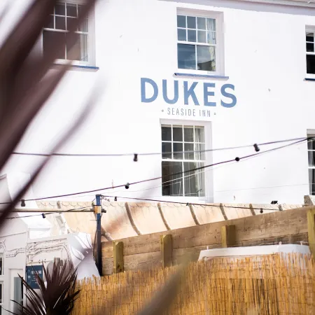 Dukes Inn