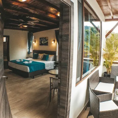 Toucan Platinum Suites Aparthotel Hotels near Mindo