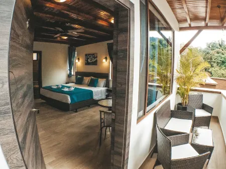 Toucan Platinum Suites Aparthotel