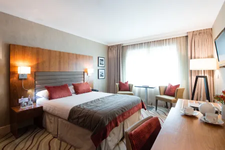 Lakeside Park Hotel & Spa Отели в г. Ньюпорт