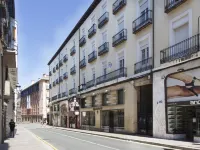 Hostal la Numantina Hotels near Calle San Juan