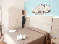 Hotel Monica