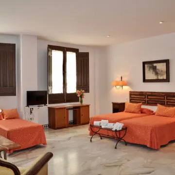 Apartamentos Plaza
