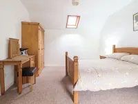 Y Bwthyn Hotels in Llanbedr