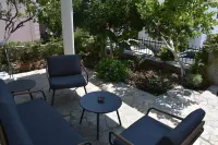 Christina Studios & Apartments فنادق في 