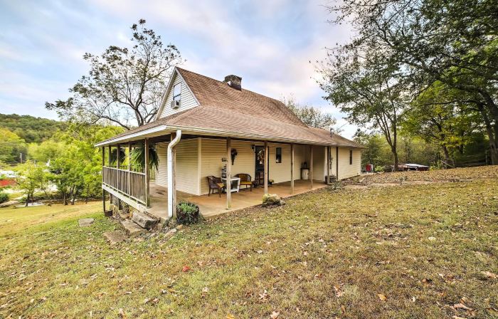 Historic Bruno 'Hampton Creek Hideaway' on 2 Acres