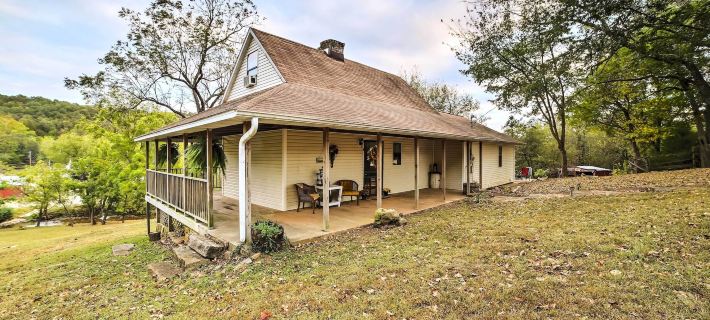 Historic Bruno 'Hampton Creek Hideaway' on 2 Acres Hotels in Marion County