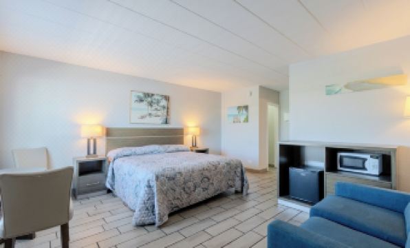 Shark Reef Resort Motel & Cottages