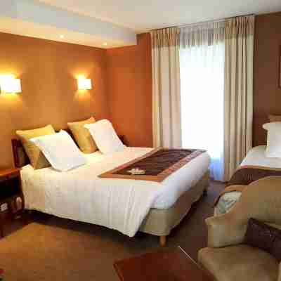 Brit Hotel Essentiel Pontivy-Robic Rooms