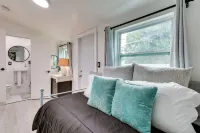 Stylish Miami Home 2 Mi to Intracoastal Waterway! - Bungalows