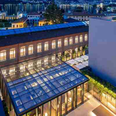 Hilton Lake Como Hotel Exterior