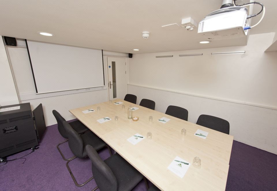 YHA Bristol Over view