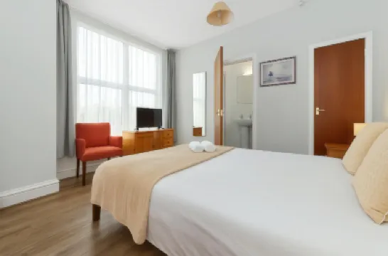 쉘포드 로지  호텔