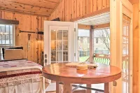 The Boat House Creekside Escape in Hot Springs! - balcony