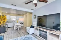 Galveston Retreat w/ Backyard & Patio!
