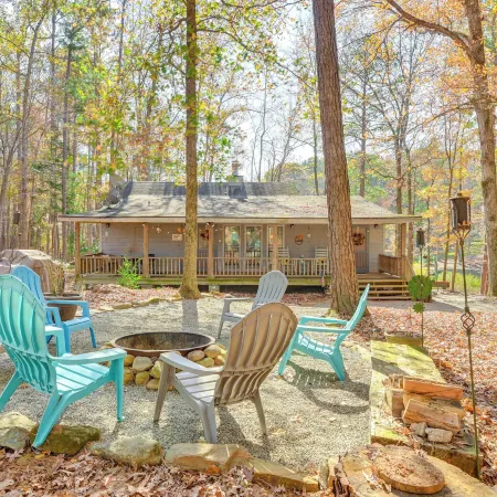 Secluded Hamilton Cabin Retreat w/ Private Lake!