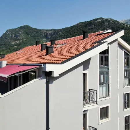 Rooftop Apartments & Rooms