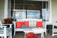 Ocean House Boutique Hotel & Motel - 2-Star