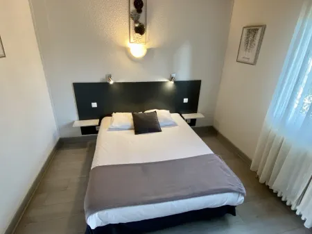 Auberge de Lamagistere Отели в г. Валанс д'Ажан