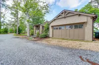 Waterfront Escape on Blue Ridge Lake w/ Dock! - Parking