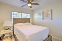 Cute and Cozy Florida Duplex Walk to Beaches! - spa