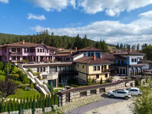 Armaco Residence - parking