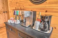 Hot Tub: 'Little Bear's Pond' Broken Bow Cabin - 3-نجوم