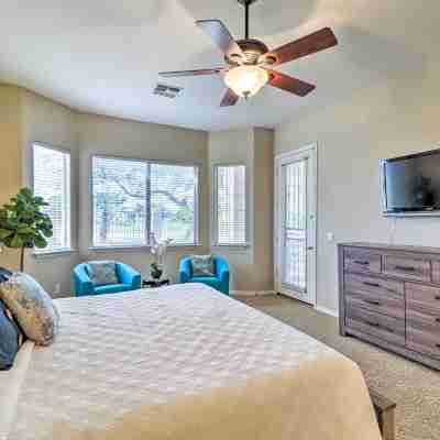 Golfer Oasis w/ Pool & Putting Green in Goodyear! Rooms