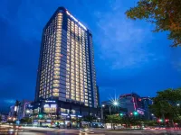 Utop Boutique Hotel&Residence Hotels near U · Square