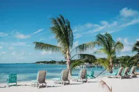 Guana Beach Inn Отели в г. Марш Харбор