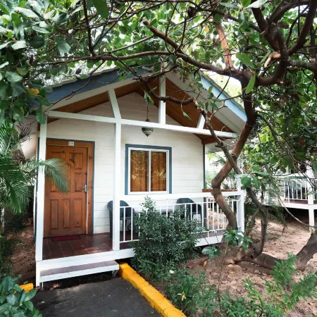 Nasya's Beach Side Cottages